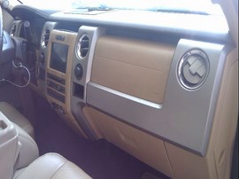 2011 FORD F150, WHITE, LARIAT, CREW, 5.0, 4X4, AT,   F25104